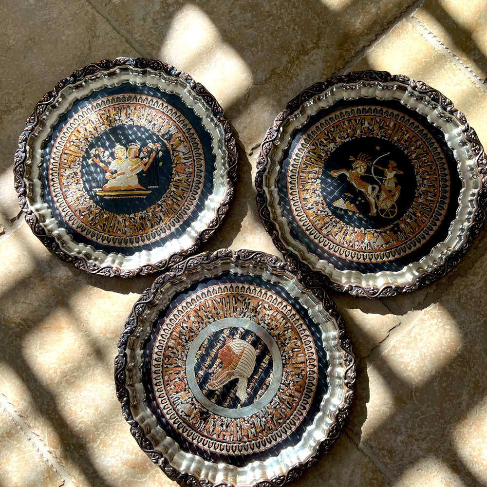 EGYPTIAN VINTAGE DECORATIVE WALL PLATES